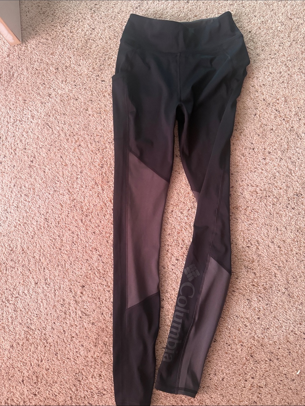 Columbia Black Women's Performance Leggings with Logo
